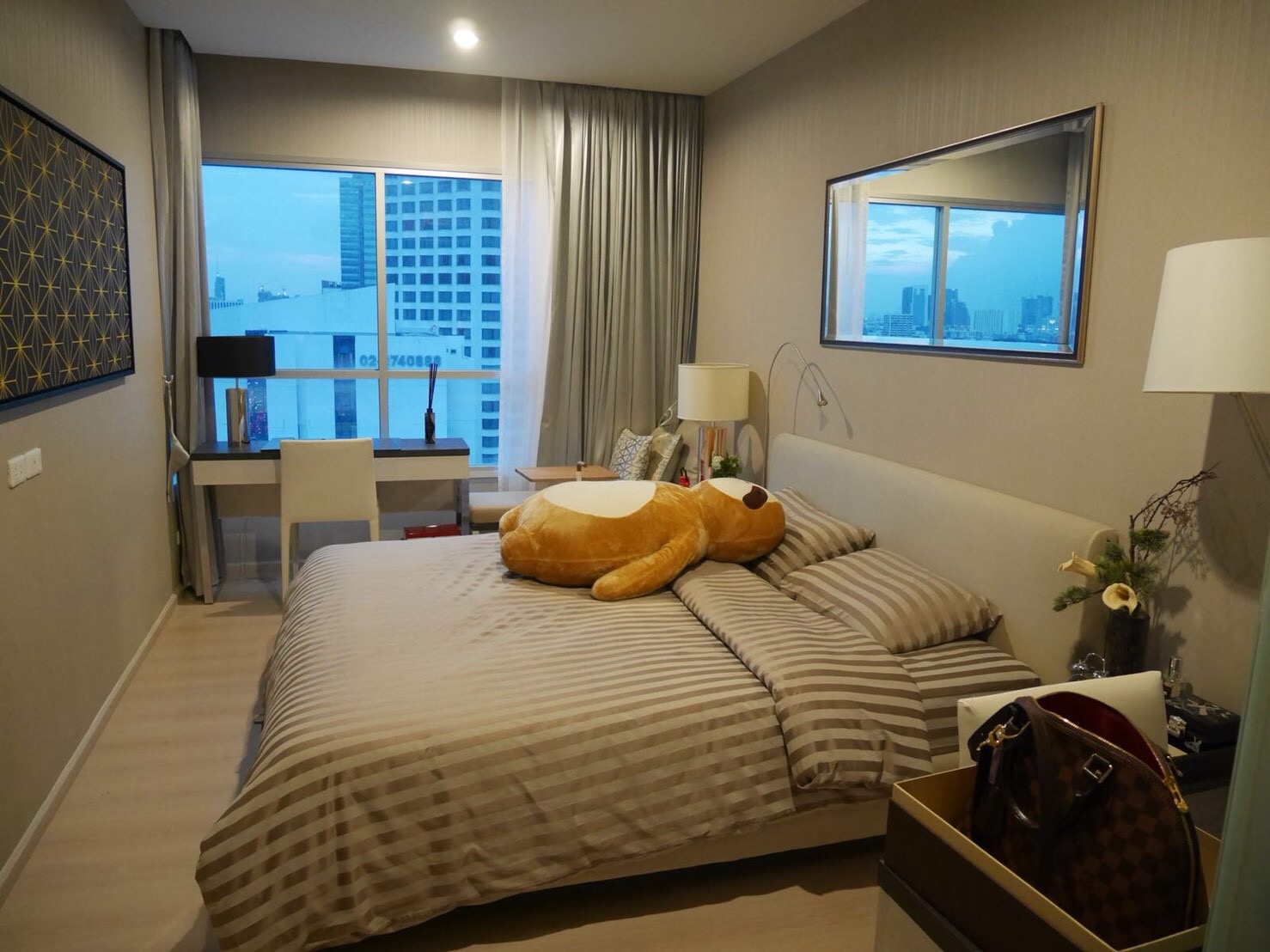 Condo for SALE Life Ratchadapisek 65.81 sq.m 2bed 2bath รูปที่ 1