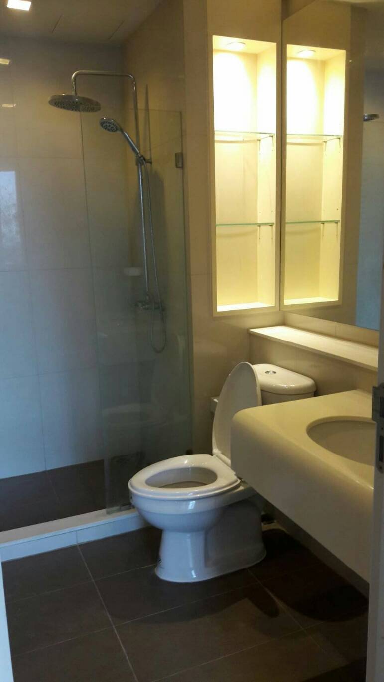 Condo for Rent : Ivy Sathorn, Corner Room 34 sqm 1 Bed, 1 Bath รูปที่ 1