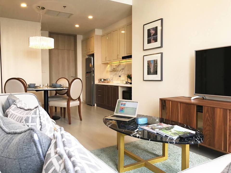 ให้เช่า Noble Ploenchit 1 Bedroom 56 Sqm. Fully equipped with electric appliances. Ready to move in. รูปที่ 1