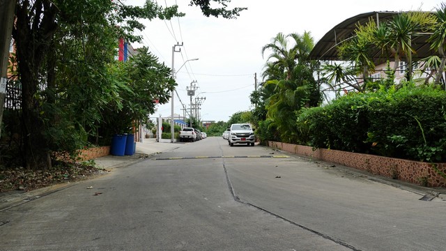 ขายที่ดินประชาอุทิศ เขตราษฎร์บูรณะกรุงเทพ ใกล้มหาวิทยาลัย ใกล้ทางด่วน 2 ไร่ รูปที่ 1