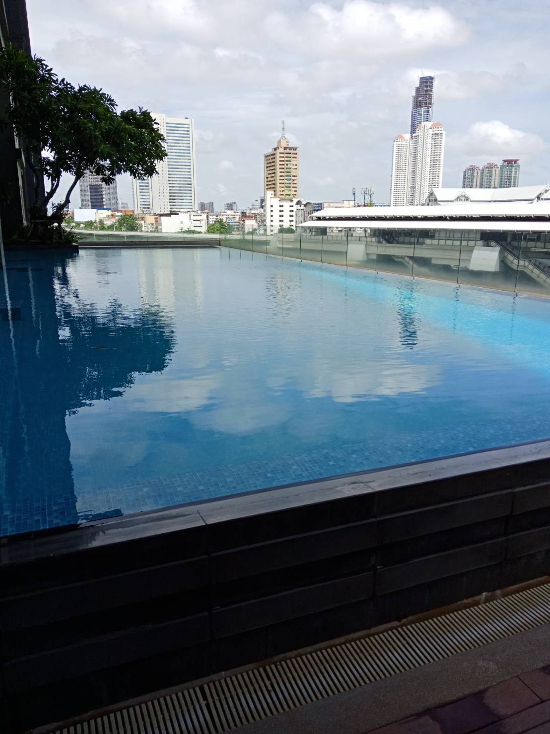 Condo for Rent at Hive Sathorn 49 Sq.m.1 Bedroom Fully Furnished รูปที่ 1