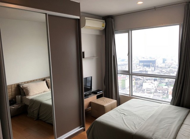 Hive Taksin 1 bedroom 40 square meters for sell near BTS Wongwian Yai and BTS Krungthon Buri  รูปที่ 1