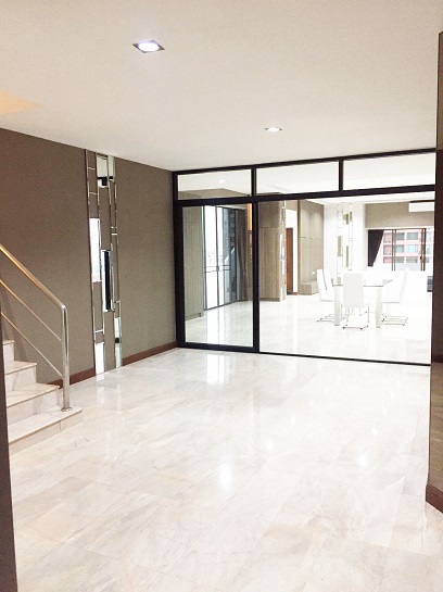 ขาย คอนโด ลาเมซอง สุขุมวิท 22 Penthouse Duplex  3 นอน 4 น้ำ รูปที่ 1