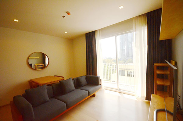 เช่าด่วน คอนโด HQ by Sansiri แบบ 2 ห้องนอน ที่ทองหล่อ ** For Rent ** A Beautiful 2 Bed Unit in Soi Thonglor รูปที่ 1