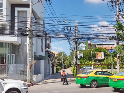 P ขาย ที่ดิน ซ.อุดมสุข46  100ตรว.  เหมาะสร้างบ้าน  ห่างถ.อุดมสุขแค่ 100ม.	 รูปที่ 1