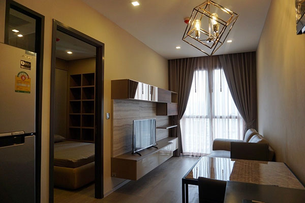 เช่าด่วน!!! คอนโดหรูแต่งสวยที่ Ashton Asoke สุขุมวิท 21  แบบ 1 ห้องนอน ** For Rent** -- A Beautiful 1 Bed Unit Right Next to MRT Sukhumvit (Asoke) รูปที่ 1