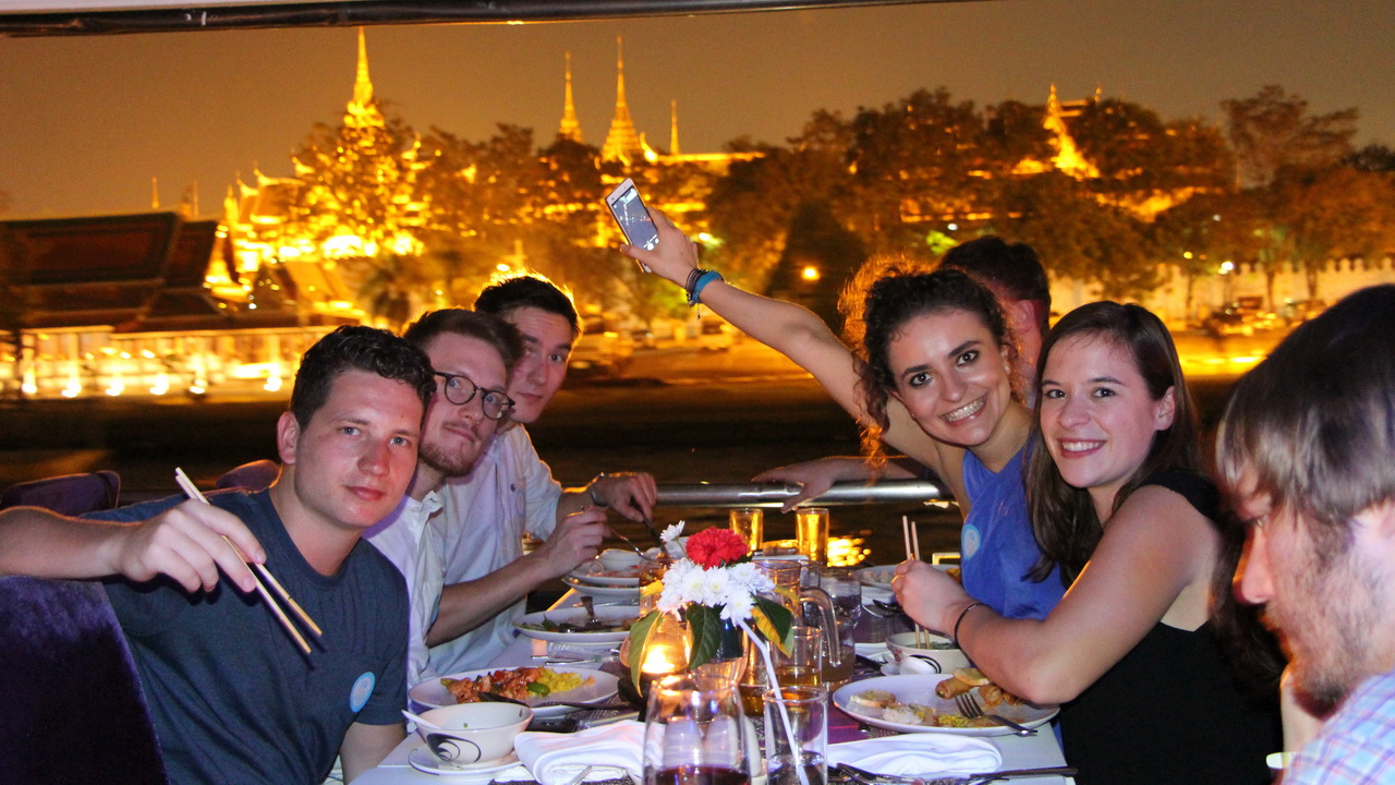 ล่องเรือดินเนอร์แม่น้ำเจ้าพระยาโปรสุดคุ้ม เรือเจ้าพระยาครุยส์ รูปที่ 4