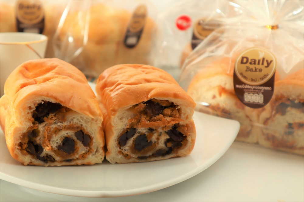 ขนมปังไส้หมูหยองลูกเกด  “Daily Bake” รูปที่ 1