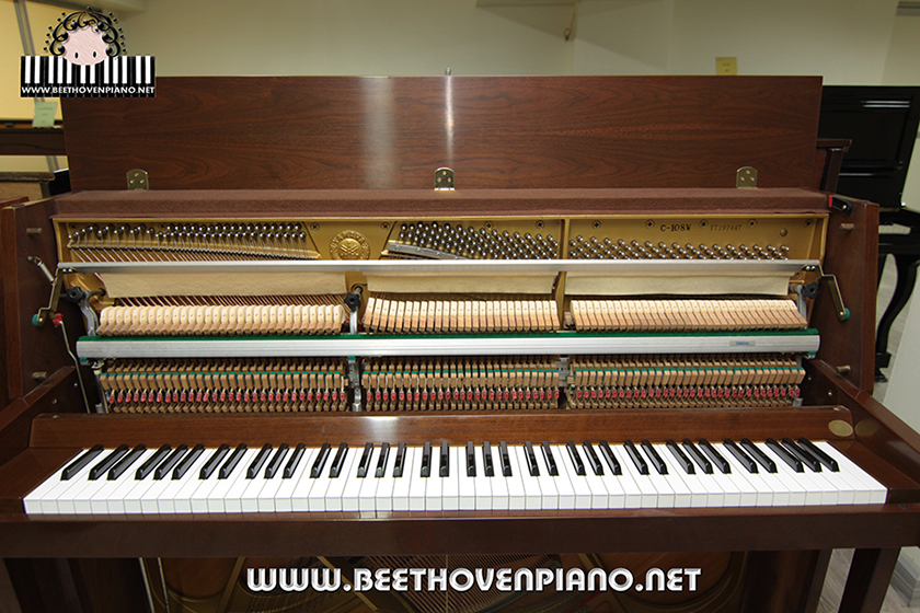 เปียโนมือสอง YAMAHA C108W รูปที่ 4