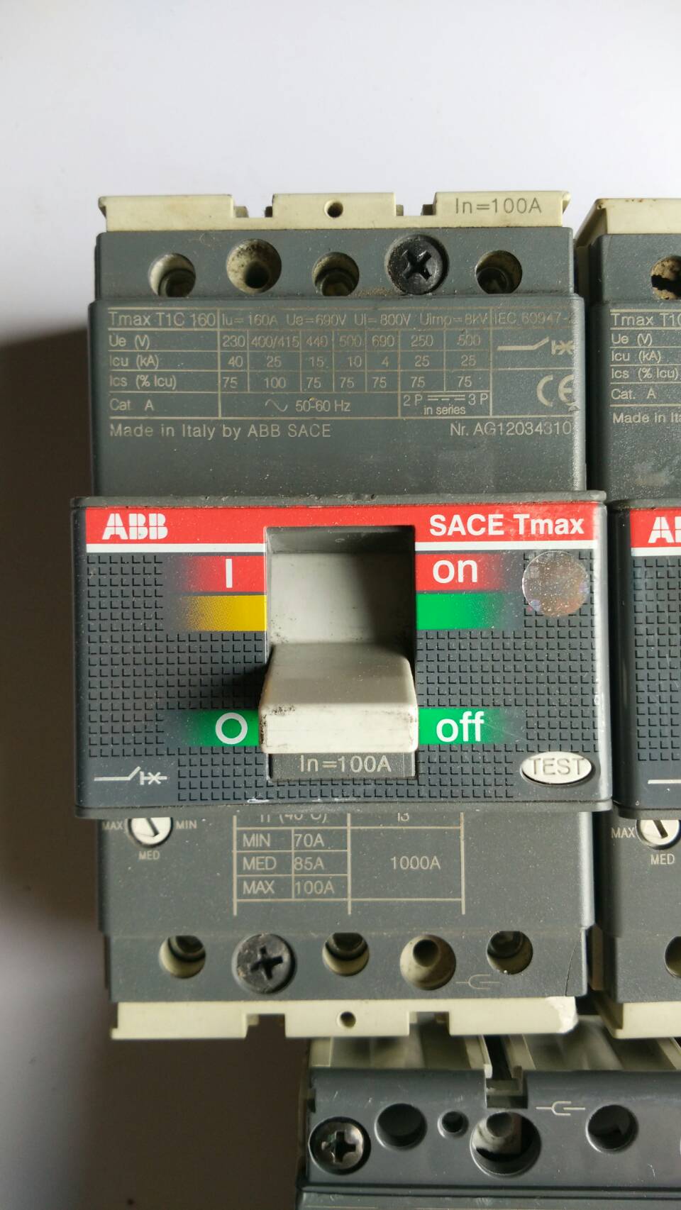ขาย เมน เบรกเกอร์ Main Breaker ABB Sace Tmax สามเฟส 3P 20-40-100A แอมป์ มือสอง สภาพดี ราคาถูก รูปที่ 4