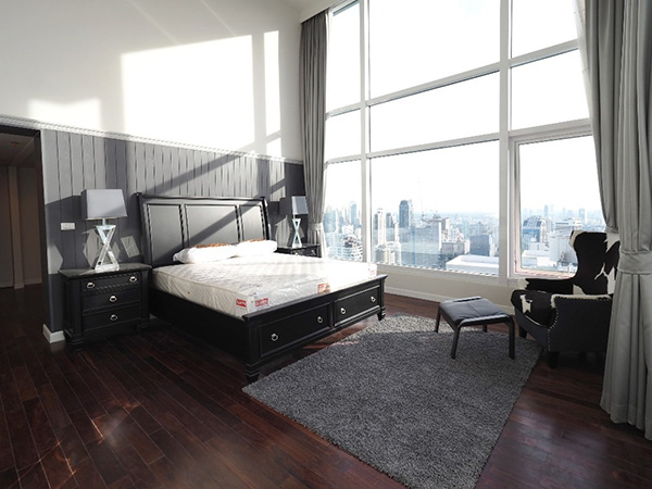 คอนโด Circle Condominium แต่งหรูแบบ Duplex 4ห้องนอน For Rent A Luxury and Spacious 4 Bedroom Duplex Unit รูปที่ 1