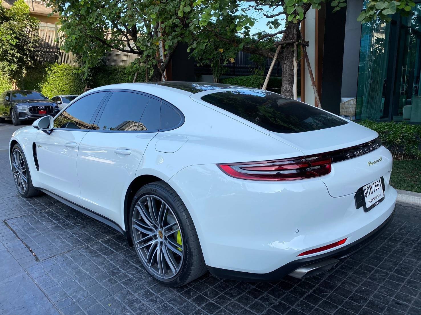 ขายรถมือสอง #Porsche #Panamera E 4hybrid ปี19 greatoption  ใช้งานน้อย  รูปที่ 1