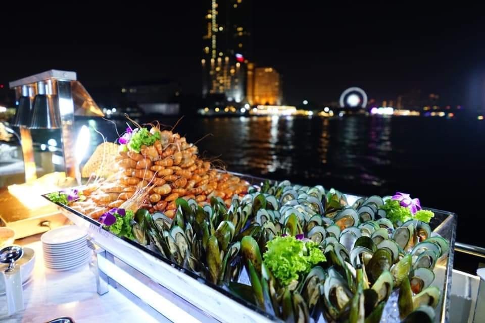 ตั๋วล่องเรือดินเนอร์ราคาถูก เรือเมอริเดียนอลังกาครูซ รูปที่ 5