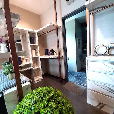 Edge Sukhumvit 23 fully furnished peaceful convenient BTS Asoke MRT Sukhumvit รูปที่ 1