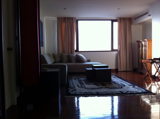 Condo For Sale Regent Royal Place 1 Near BTS Ratchadamri รูปที่ 1