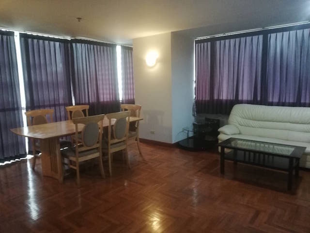 Asoke Place fully furnished clean peaceful ready to move in BTS Asoke MRT Sukhumvit รูปที่ 1