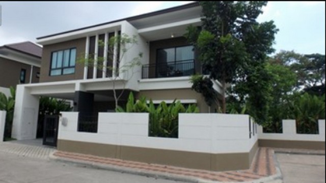 BB409 For rent or for sales ให้เช่า หรือขาย ศรีนครินทร์ Villa Arcadia Srinakarin 91 วา 60,000 THB รูปที่ 1