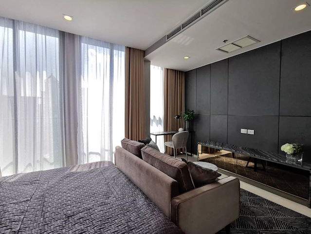 Noble Ploenchit clean peaceful ready to move in near BTS Ploenchit รูปที่ 1