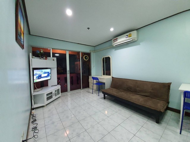 For rent Condo near MRT , Commonwealth Pinklao 1bedroom with twin bed near indy night market รูปที่ 1