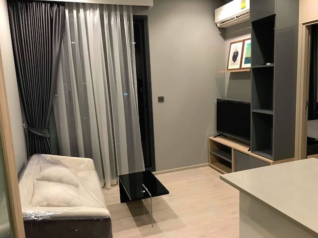 M Thonglor 10 18th floor beautiful view fully furnished BTS Ekkamai รูปที่ 1