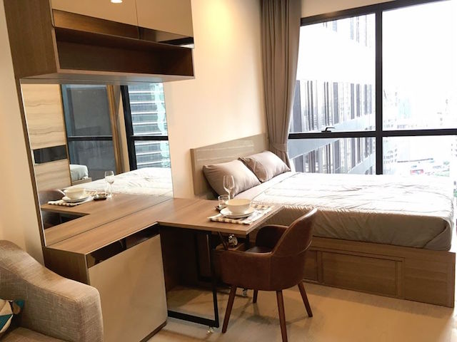 Ashton Chula Silom Fully furnished Ready to move in MRT Sam Yan รูปที่ 1