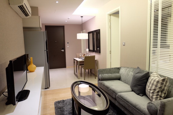 (เช่า) FOR RENT H CONDO SUKHUMVIT 43 / 1 bedroom / 40 Sqm.**30,000** CLOSE BTS PHOMPONG รูปที่ 1