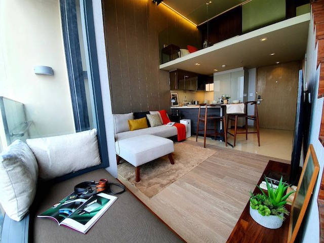 The Esse Asoke fully furnished beautiful view 15th floor BTS Asoke รูปที่ 1