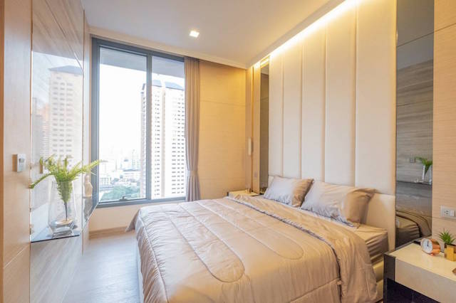 The Esse Asoke fully furnished beautiful view 15th floor BTS Asoke รูปที่ 1