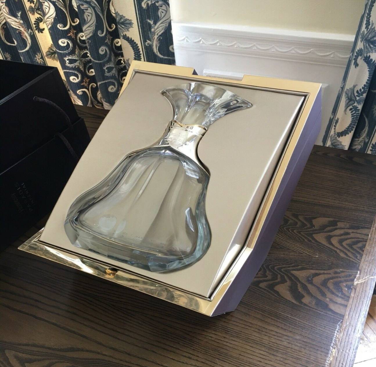รับซื้อชุดขวดเหล้านอก ชุดขวดสุราต่างประเทศ Hennessy Pardis , Richard , Louis XIII ทุกยี่ห้อ ให้ราคาดี  รูปที่ 4