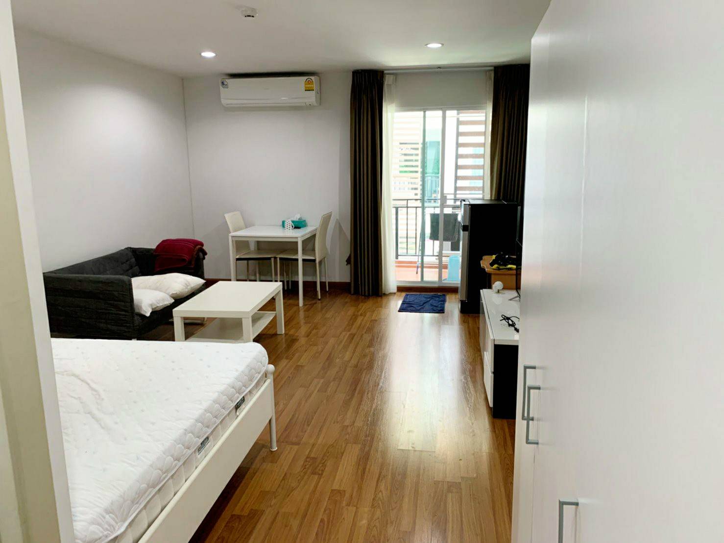 ห้องวิวสวน ให้เช่า รีเจ้นท์โฮม 22 สุขุมวิท 85 For RENT Regent Home 22 Sukhumvit 85 รูปที่ 1