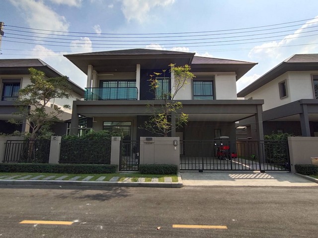ขายบ้านเดี่ยว สภาพเหมือนบ้านมือ1 Bangkok Boulevard คลอง 4 พื้นที่ 52.3 ตรว บิ๊วท์อินทั้งหลัง รูปที่ 1