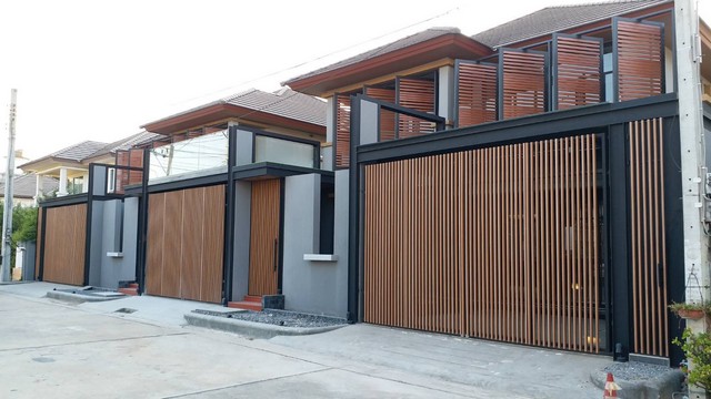 ขายบ้านเดี่ยวโครงการ เจ ดับบลิว แกรนด์ ธารา สามวา-มีนบุรี บ้านเดี่ยว 2 ชั้น พื้นที่ใช้สอยกว่า 380 รูปที่ 1