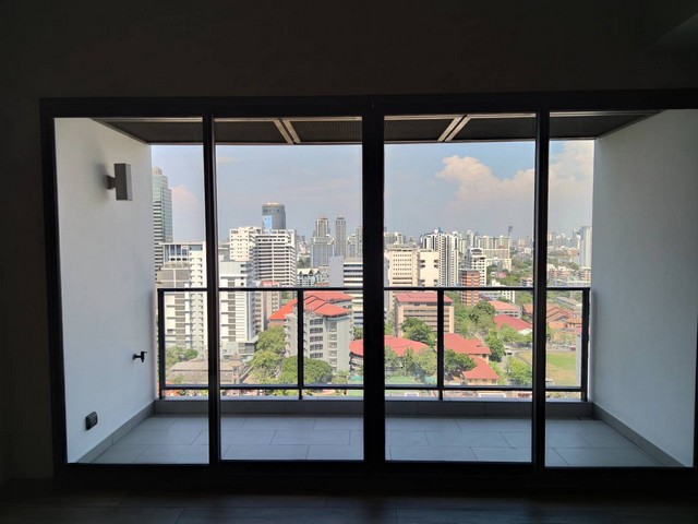 ด่วน ขายดาวน์ คอนโดหรู The Lofts Asoke ใกล้ MRT ราคาถูกมาก เพียง 13.9ล้านบาท รูปที่ 1