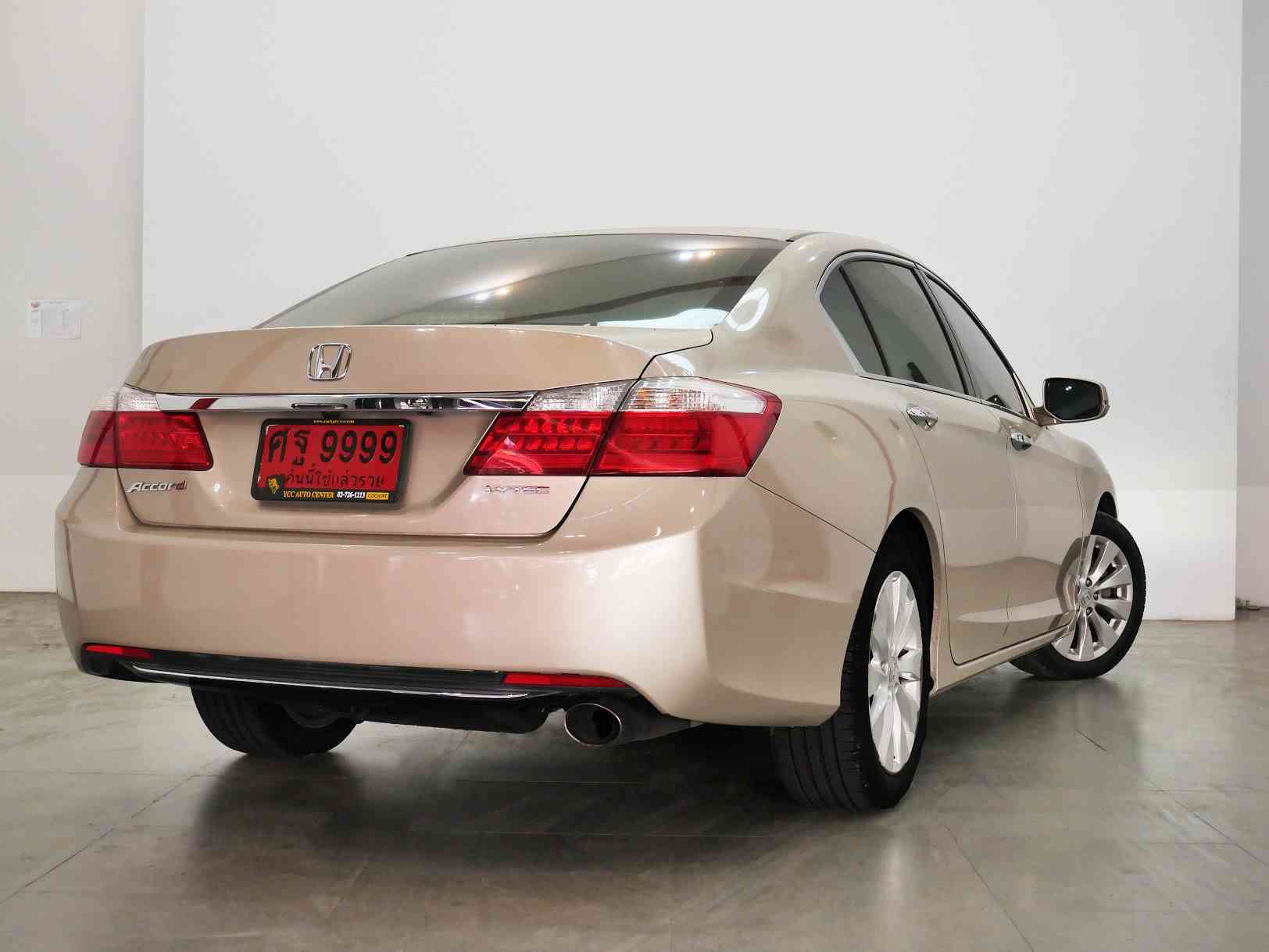 HONDA ACCORD 2.4 EL เกียร์AT สี บรอนซ์ทองปี2012 รถหรู รถสวย รถคุณภาพ ราคาพิเศษ รูปที่ 1