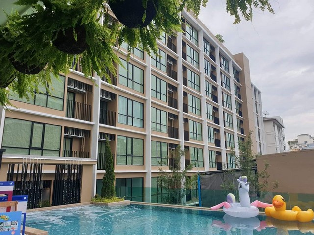 ให้เช่า: Brown Condo Huaikwang - ฿12,500 / Month (Agent Post) (M027) รูปที่ 1