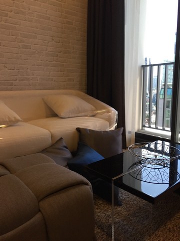 ให้เช่า M Thonglor 1 Bed 16F ห้องมุม แต่งหรู at 29k รูปที่ 1