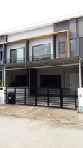 For Rent ทาวน์เฮ้าส์ 2 ชั้น หมู่บ้านเดอะคอนเนค พัฒนาการ 38 พร้อมเฟอร์นิเจอร์