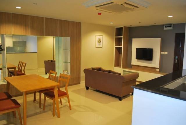 For Rent Sukhumvit Living Town Condo Asoke Road 1 bed 60 sqm. 22,000 B. รูปที่ 1