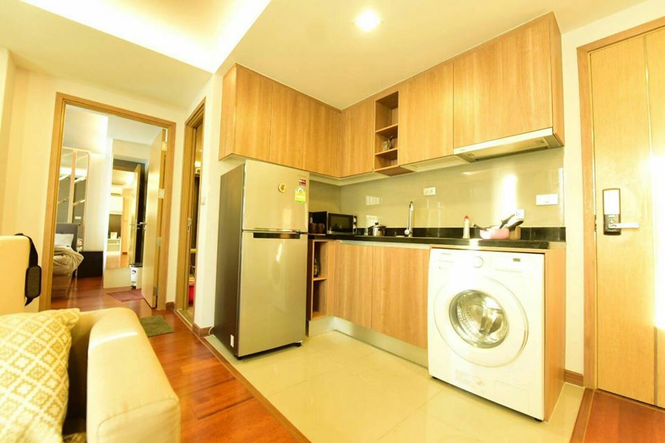 Condo asoke for sale 2 bed 1 baht, 49.35 sqm. Fully furnished รูปที่ 1