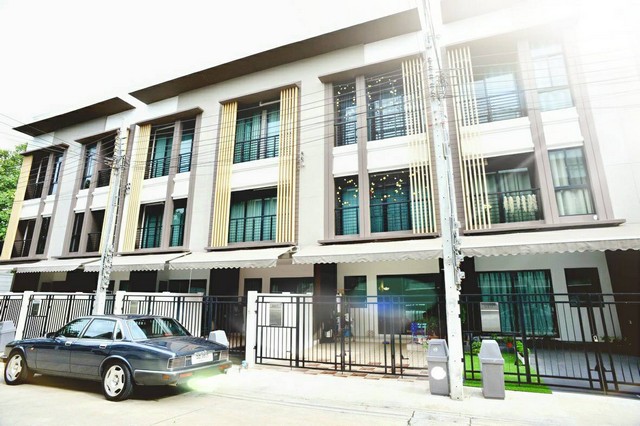 ทาวน์โฮม 3 ชั้น บ้านกลางเมืองสาทร กัลปพฤกษ์ ใกล้ BTS สถานีวุฒากาศ และ MRT บางแค เจ้าของขายเอง รูปที่ 1