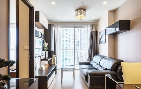 (เช่า) FOR RENT SKYWALK CONDOMINIUM / 2 beds 1 bath / 60 Sqm. 37,000 CLOSE BTS PHRAKANONG รูปที่ 1