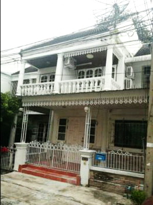 (เช่า) FOR RENT TOWNHOUSE SUKHUMVIT 79 / 3 beds 2 baths / 27 Sqw. 28,000 VERY CLOSE BTS ONNUT รูปที่ 1