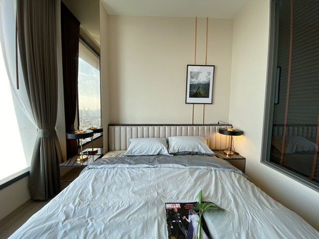 Condo for rent at THE ESSE ASOKE, 37th floor, clear view, king size bed, fully furnished รูปที่ 1