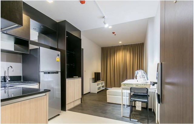 R24 ให้เช่า คอนโด EDGE Sukhumvit 23 ใกล้ BTS อโศก  ชั้น 18 ขนาด 43 ตรม. ราคา 29,000 บาท รูปที่ 1