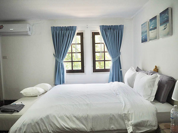 ทาวน์เฮ้าส์ ในหมู่บ้านย่านทองหล่อ เพื่อพักอาศัยเท่านั้น For Rent A Town House in compound in Thonglor For Residence รูปที่ 1
