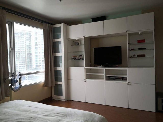 Sukhumvit Plus beautiful room clean fully furnished safe BTS Phra Khanong รูปที่ 1