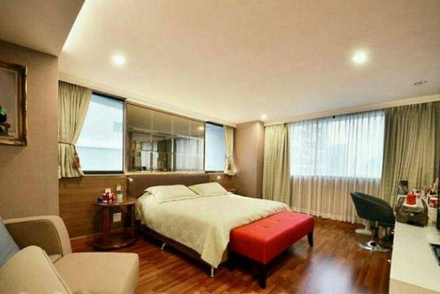 Tk5563 Mahogany Tower for rent ( 540 SQM.)  tel 063-529-3245  รูปที่ 1