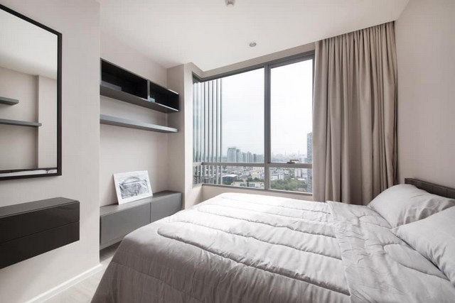 The Room Sukhumvit 69 27th floor peaceful safe private BTS Phra Khanong รูปที่ 1