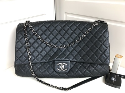 กระเป๋า Chanel Classic Flap XXL Calfskin Bag (งาน Hi-End) หนังแท้ รุ่นชมพู่ อารยา ใช้เลยค่ะ    รูปที่ 1