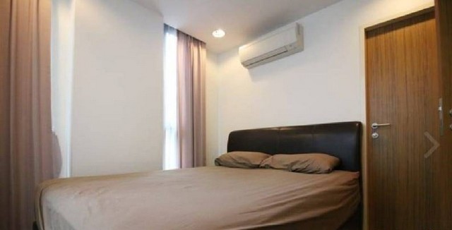 Zenith Place Ekkamai big room quiet clean safe BTS Ekkamai รูปที่ 1